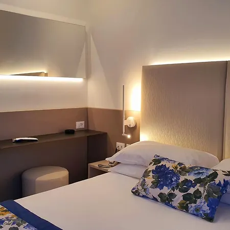 Doriana 3*
