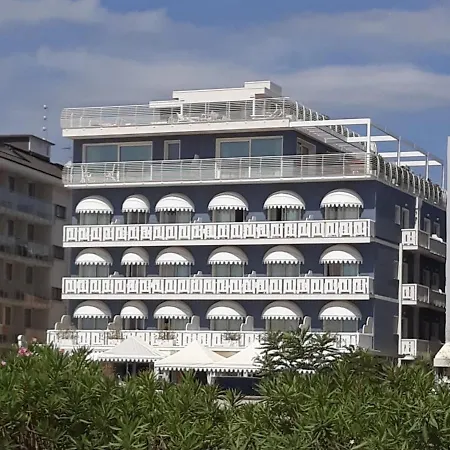Hotel Doriana 3*